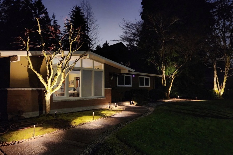 Low Voltage Outdoor Lighting